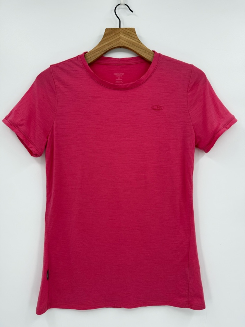 Icebreaker 100% Wool Short Sleeve Crewneck Tee in Pink Size M